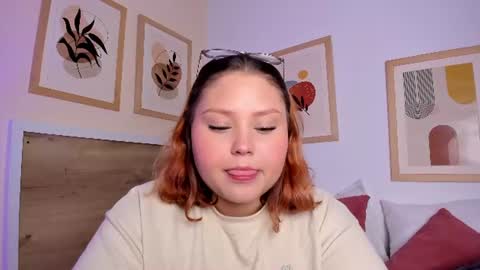 Snapshot of yuli_cardona_ chatting on July 2026 06:58:02 PM Yuliet online show from July 2026 06:58:02 PM