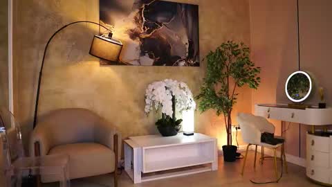 Snapshot of yuliadesirevska chatting on October 2025 06:18:02 PM Yulia online show from October 2025 06:18:02 PM