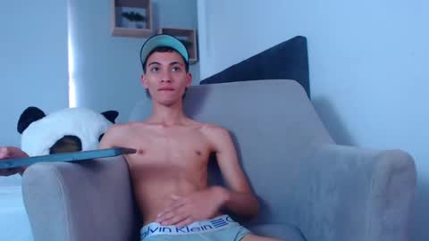Snapshot of yulian_vasquez chatting on February 2025 06:24:02 PM yulian_vasquez online show from February 2025 06:24:02 PM
