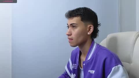 Snapshot of yulian_vasquez chatting on September 2025 12:16:01 PM yulian_vasquez online show from September 2025 12:16:01 PM