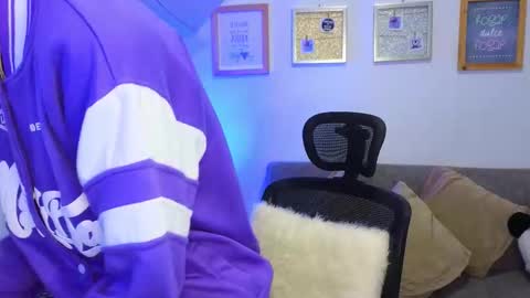 yulian_vasquez online show from November 2025 12:04:02 PM