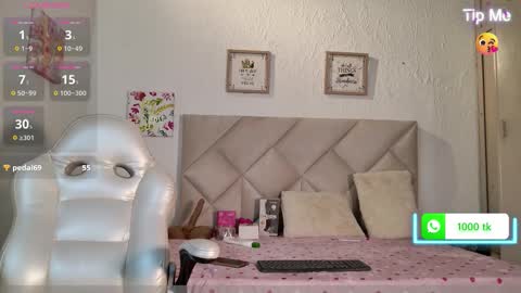 Snapshot of yuliana_milleer chatting on October 2025 08:19:01 PM Yuliana online show from October 2025 08:19:01 PM