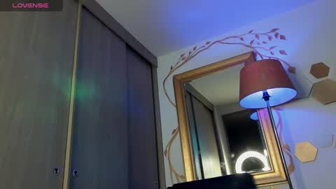 yulian 2811 online show from February 2025 02:49:01 AM