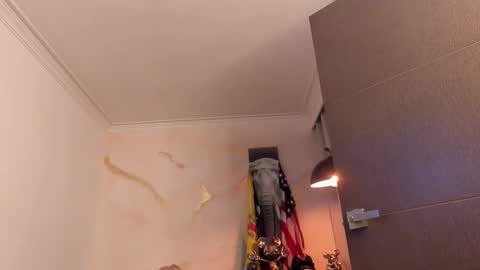 yulian 2811 online show from February 2026 02:27:01 AM