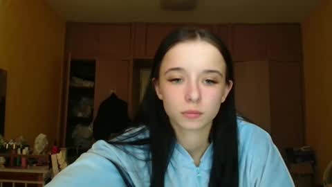 Yuliia online show from April 2026 12:32:01 PM