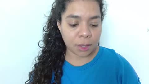 Snapshot of yulissa18 chatting on March 2025 03:32:02 AM Yuli and SaraIndependent model online show from March 2025 03:32:02 AM
