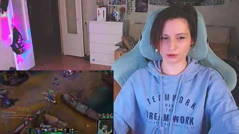 Snapshot of yum_neko_chan chatting on February 2025 08:36:01 PM Kris online show from February 2025 08:36:01 PM