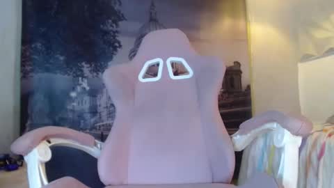 Snowflake online show from November 2025 03:59:01 PM