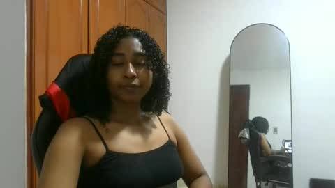 Snapshot of yumchocolate777 chatting on January 2026 01:42:02 AM yumchocolate777 online show from January 2026 01:42:02 AM