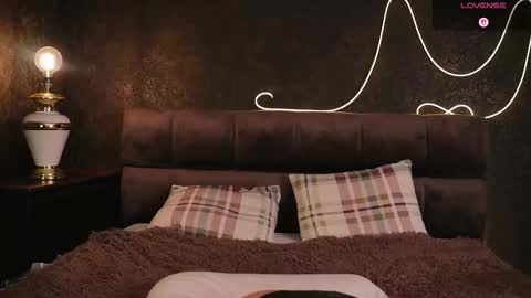 Ann online show from October 2025 04:11:01 AM