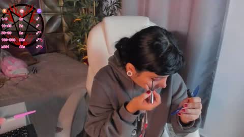 YUMEKO  online show from October 2025 12:25:01 PM