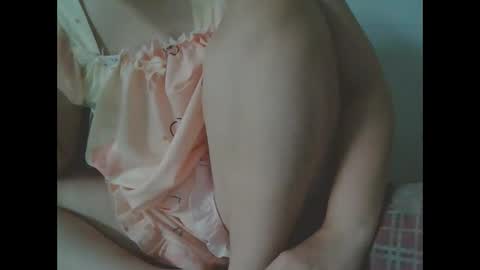 yumi123_ online show from November 2025 11:49:02 PM