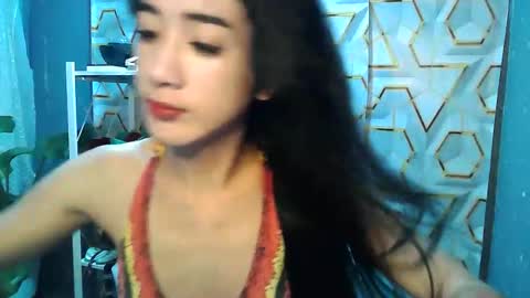 Snapshot of yumi_18 chatting on November 2025 06:00:02 PM yumi_18 online show from November 2025 06:00:02 PM