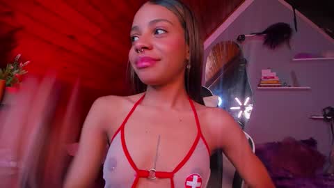 Snapshot of yumi_hanna chatting on December 2025 02:43:02 AM yumi_hanna online show from December 2025 02:43:02 AM