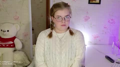 Snapshot of yumm_lolly chatting on October 2025 04:15:02 PM Polly online show from October 2025 04:15:02 PM