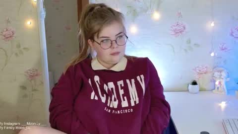 Snapshot of yumm_lolly chatting on October 2025 04:30:02 PM Polly online show from October 2025 04:30:02 PM