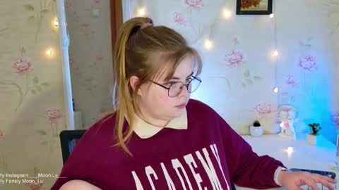 Snapshot of yumm_lolly chatting on November 2025 04:41:02 PM Polly online show from November 2025 04:41:02 PM