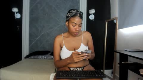 Snapshot of yummyduo chatting on January 2025 02:59:02 PM Yummyduo online show from January 2025 02:59:02 PM