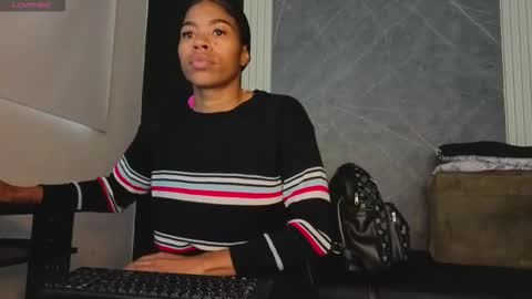 Snapshot of yummyduo chatting on October 2025 12:04:02 PM Yummyduo online show from October 2025 12:04:02 PM