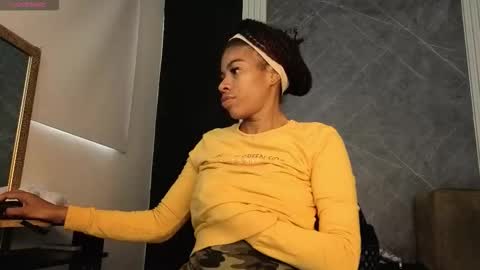 Snapshot of yummyduo chatting on October 2025 12:02:02 PM Yummyduo online show from October 2025 12:02:02 PM