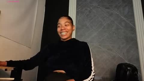 Snapshot of yummyduo chatting on November 2025 12:06:01 PM Yummyduo online show from November 2025 12:06:01 PM