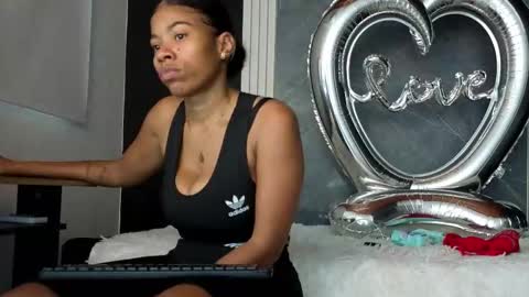 Snapshot of yummyduo chatting on February 2026 11:39:01 AM Yummyduo online show from February 2026 11:39:01 AM