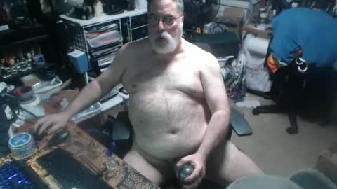 yummyflguy online show from June 2026 07:13:01 PM