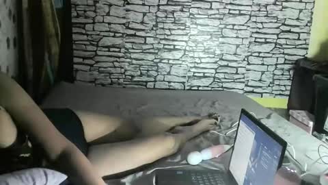 Snapshot of yummyhottiemom chatting on February 2025 08:00:01 PM yummyhottiemom online show from February 2025 08:00:01 PM