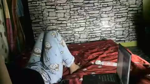 Snapshot of yummyhottiemom chatting on March 2025 10:37:01 AM yummyhottiemom online show from March 2025 10:37:01 AM