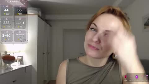 Lillya online show from November 2025 02:28:01 PM