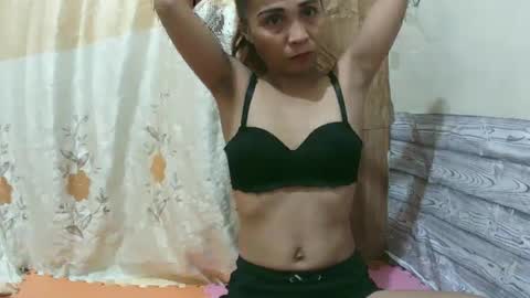 Snapshot of yummysexyhardnipple08 chatting on February 2025 12:37:01 PM jhess online show from February 2025 12:37:01 PM