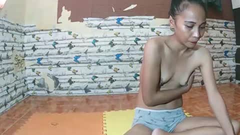 Snapshot of yummysexyhardnipple08 chatting on September 2025 04:56:02 AM jhess online show from September 2025 04:56:02 AM