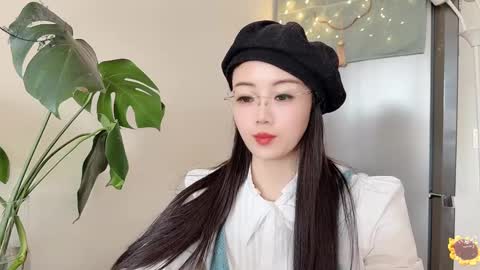 Snapshot of yuner0715 chatting on February 2025 02:55:02 AM YunEr online show from February 2025 02:55:02 AM