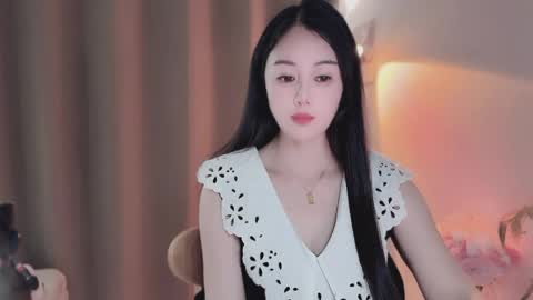 YunEr online show from May 2026 03:57:02 AM