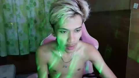 Snapshot of yunoxoxo chatting on May 2026 10:56:02 AM yunoxoxo online show from May 2026 10:56:02 AM