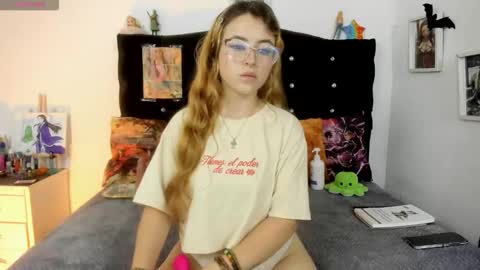 yuong soo online show from November 2025 09:51:02 PM