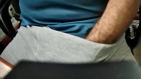 yuppers1234 online show from October 2025 07:00:01 PM