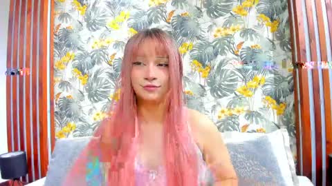 Yuri Kay online show from April 2026 08:10:01 PM