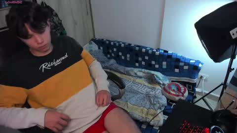 yurii_moody online show from October 2025 07:42:02 PM