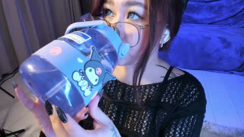 Snapshot of yurikomay chatting on January 2025 03:37:01 PM Hi My name Yuriko online show from January 2025 03:37:01 PM