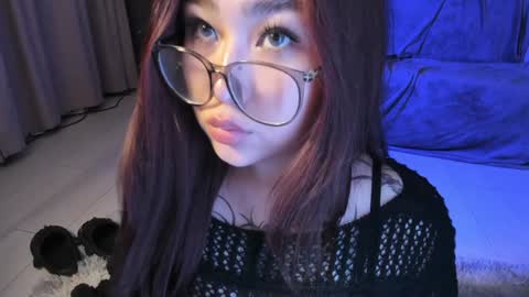 Snapshot of yurikomay chatting on February 2025 09:28:01 PM Hi My name Yuriko online show from February 2025 09:28:01 PM