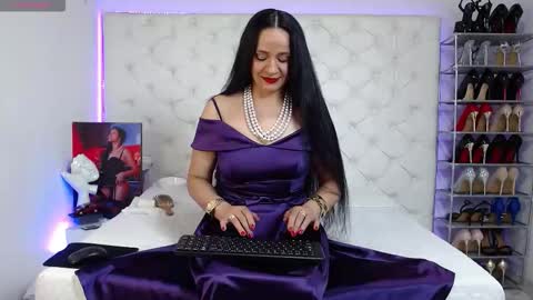 Snapshot of yury_m2_ chatting on October 2025 02:17:01 AM 2 online show from October 2025 02:17:01 AM