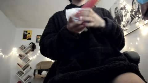 Snapshot of yury_sun chatting on January 2025 10:58:02 PM paola online show from January 2025 10:58:02 PM