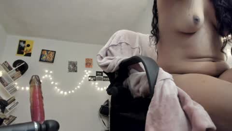 Snapshot of yury_sun chatting on February 2025 02:03:02 AM paola online show from February 2025 02:03:02 AM