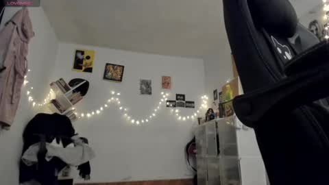 Snapshot of yury_sun chatting on February 2025 11:48:02 PM paola online show from February 2025 11:48:02 PM