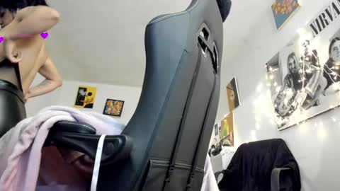 Snapshot of yury_sun chatting on February 2025 10:14:02 PM paola online show from February 2025 10:14:02 PM