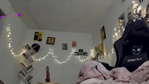 Snapshot of yury_sun chatting on March 2025 01:04:01 AM paola online show from March 2025 01:04:01 AM
