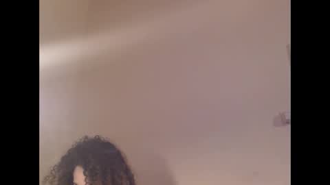 Snapshot of yusraxdamian chatting on February 2026 01:37:02 PM yusraxdamian online show from February 2026 01:37:02 PM