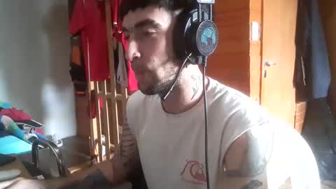 Snapshot of yuumis chatting on November 2025 06:52:02 PM Yuumi online show from November 2025 06:52:02 PM