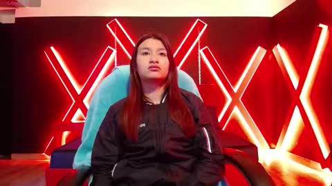 YUYIS online show from January 2026 11:58:01 AM